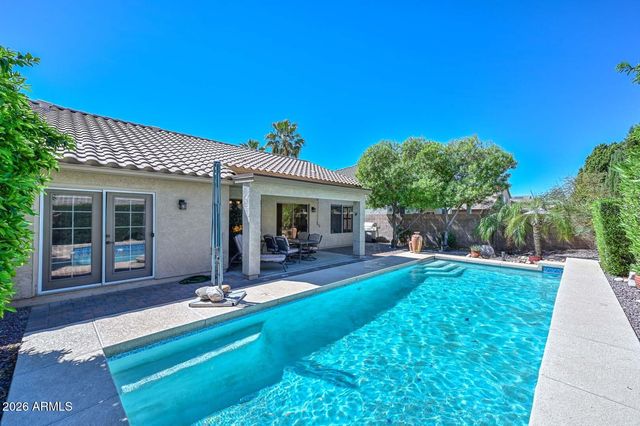 9206 W LONE CACTUS Drive, Peoria, AZ 85382