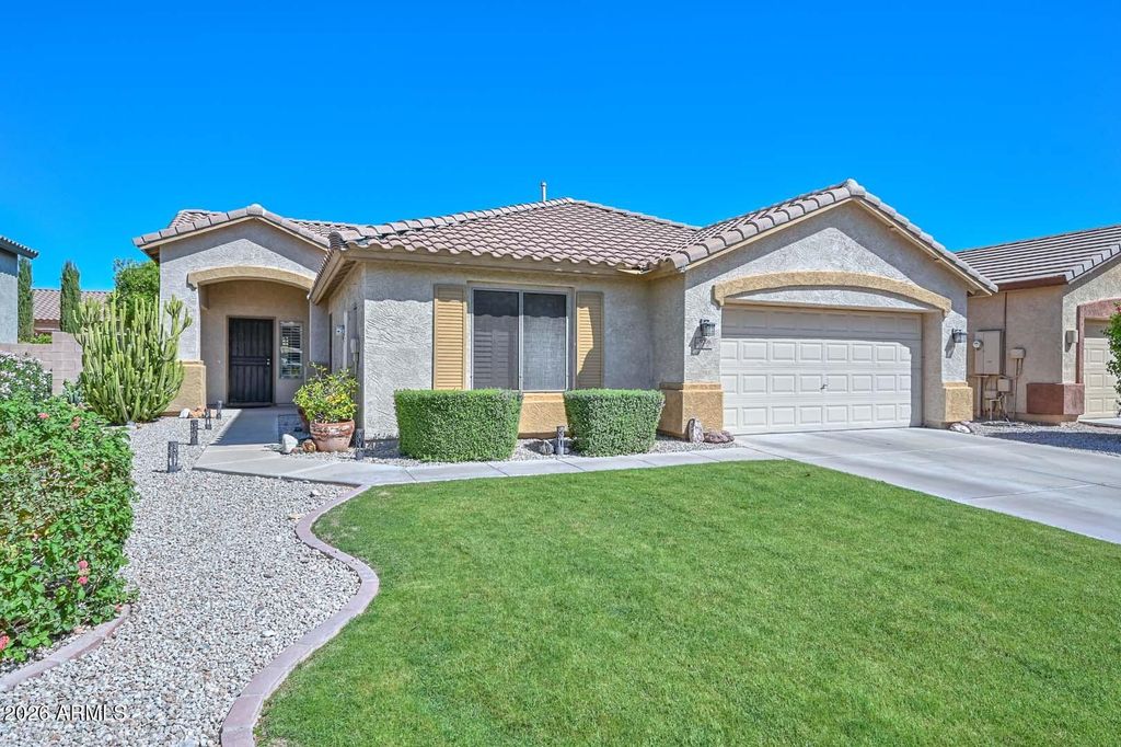 9206 W LONE CACTUS Drive, Peoria, AZ 85382