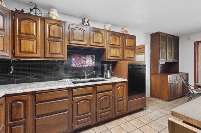 1113 WAGON TRAIN Drive SE, Albuquerque, NM 87123