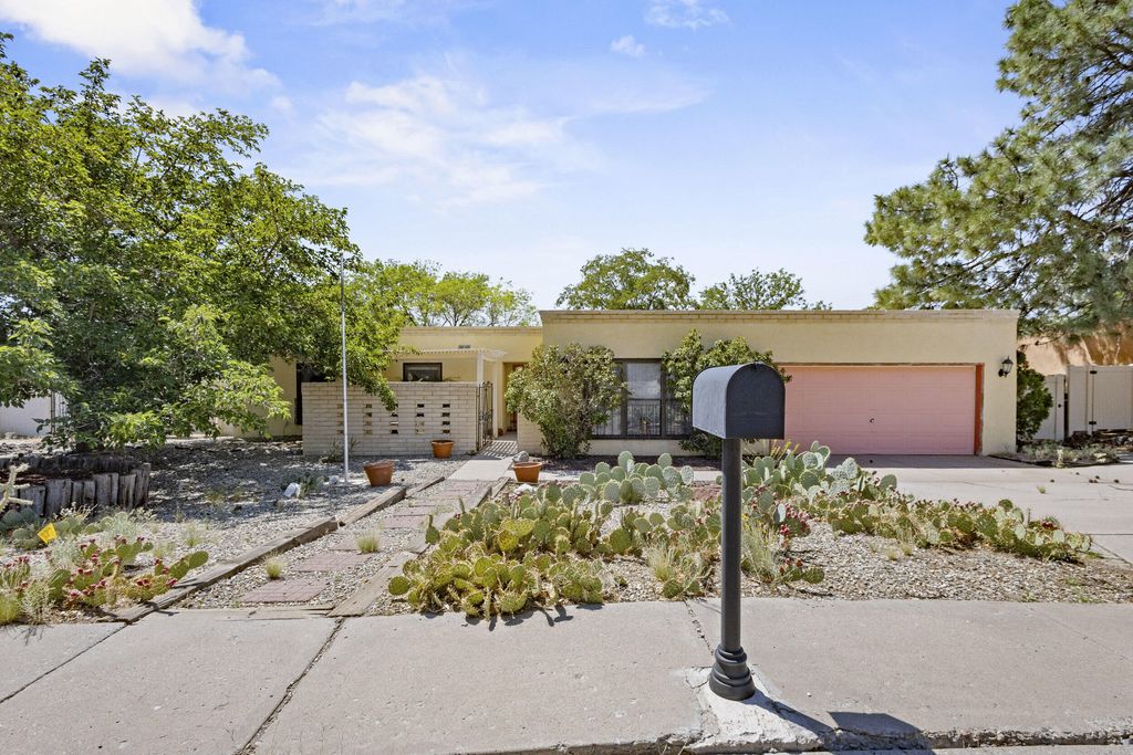 1113 WAGON TRAIN Drive SE, Albuquerque, NM 87123