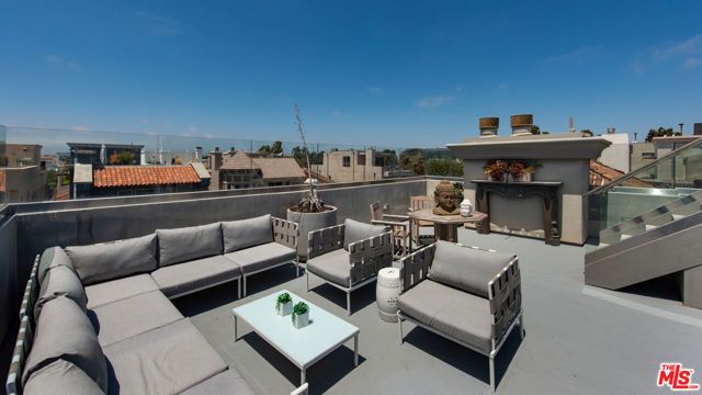 138 Voyage Mall, Marina Del Rey, CA 90292