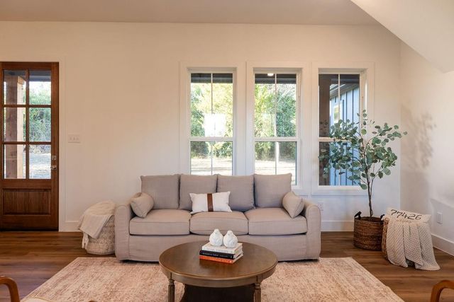 238 Chappell Grove Lane, Chappell Hill, TX 77426