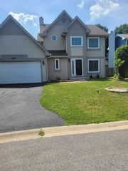 5229 Acacia Court, Gurnee, IL 60031