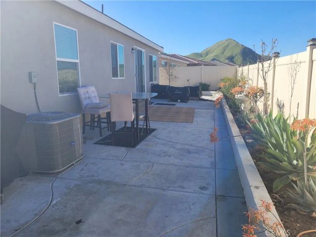 7561 Baerss Road, Riverside, CA 92507