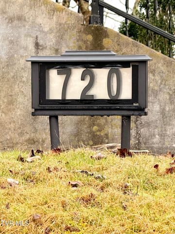 720 East Front Street, Coeburn, VA 24230