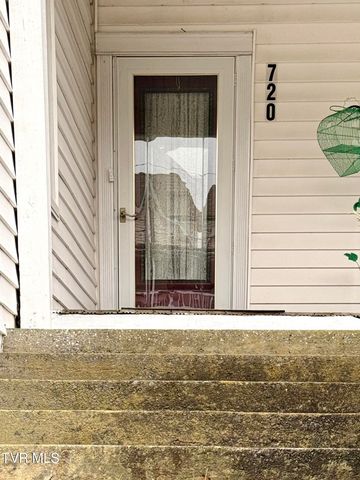 720 East Front Street, Coeburn, VA 24230