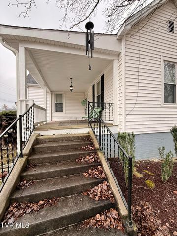 720 East Front Street, Coeburn, VA 24230