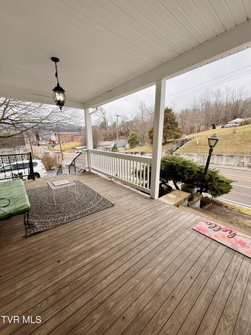 720 East Front Street, Coeburn, VA 24230