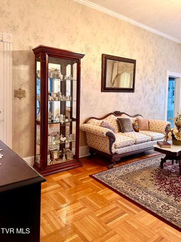 720 East Front Street, Coeburn, VA 24230