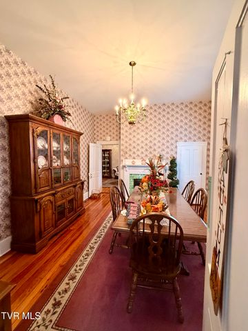 720 East Front Street, Coeburn, VA 24230