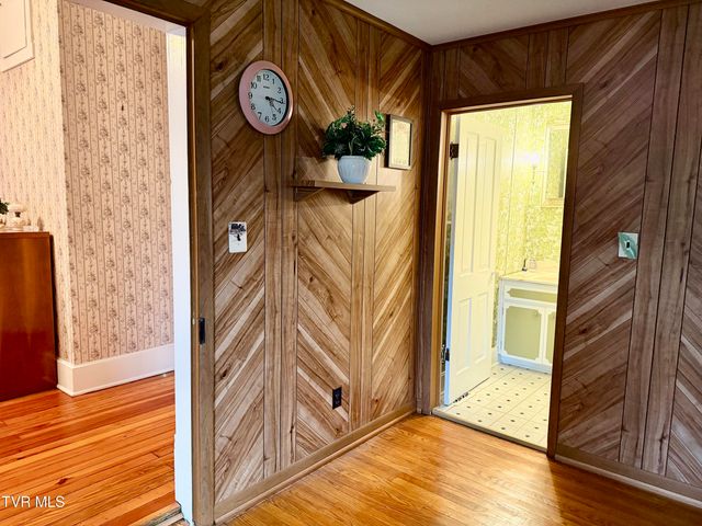 720 East Front Street, Coeburn, VA 24230