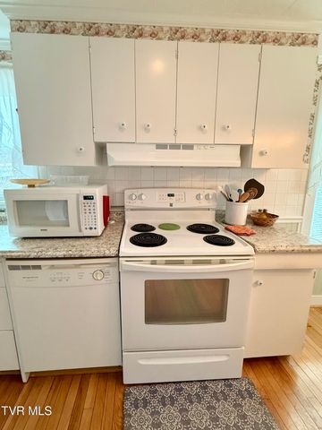 720 East Front Street, Coeburn, VA 24230