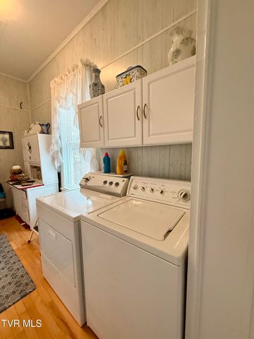 720 East Front Street, Coeburn, VA 24230