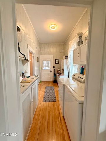 720 East Front Street, Coeburn, VA 24230