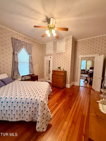 720 East Front Street, Coeburn, VA 24230