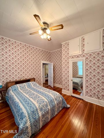 720 East Front Street, Coeburn, VA 24230