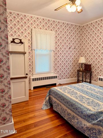 720 East Front Street, Coeburn, VA 24230