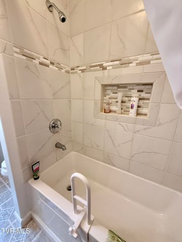 720 East Front Street, Coeburn, VA 24230