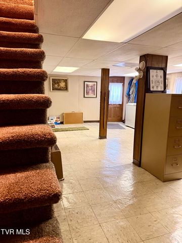 720 East Front Street, Coeburn, VA 24230