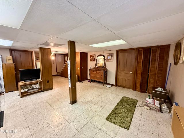 720 East Front Street, Coeburn, VA 24230