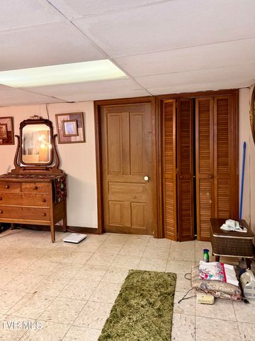 720 East Front Street, Coeburn, VA 24230