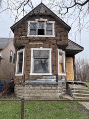 2546 W Forest Avenue, Detroit, MI 48208