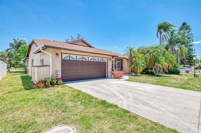 7805 38TH COURT E, Sarasota, FL 34243