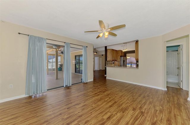 7805 38TH COURT E, Sarasota, FL 34243