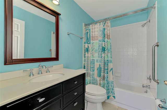 7805 38TH COURT E, Sarasota, FL 34243