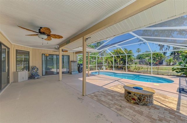 7805 38TH COURT E, Sarasota, FL 34243