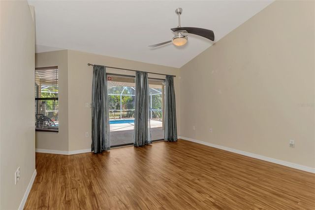 7805 38TH COURT E, Sarasota, FL 34243