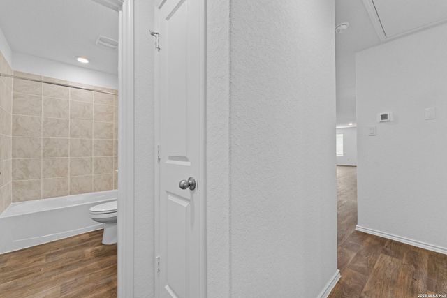 14715 Armstrong Fld, San Antonio, TX 78245