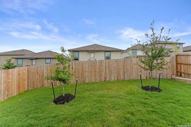 14715 Armstrong Fld, San Antonio, TX 78245