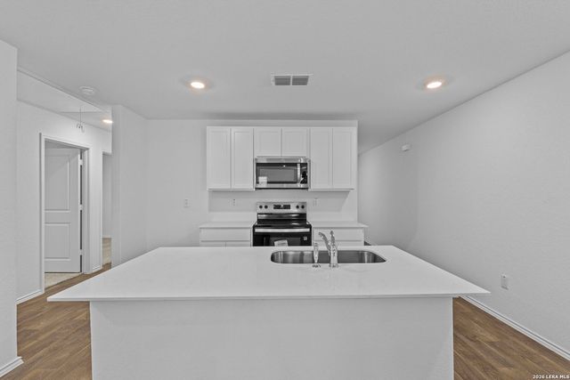 14715 Armstrong Fld, San Antonio, TX 78245