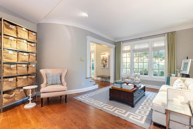 389 Saint Andrews Dr, Napa, CA 94558