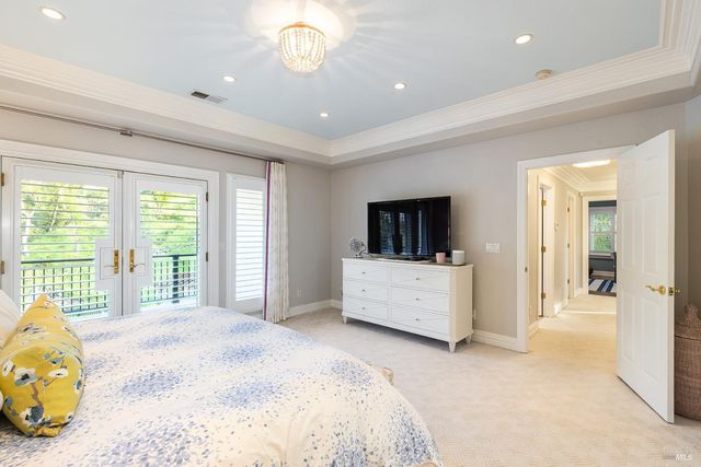 389 Saint Andrews Dr, Napa, CA 94558