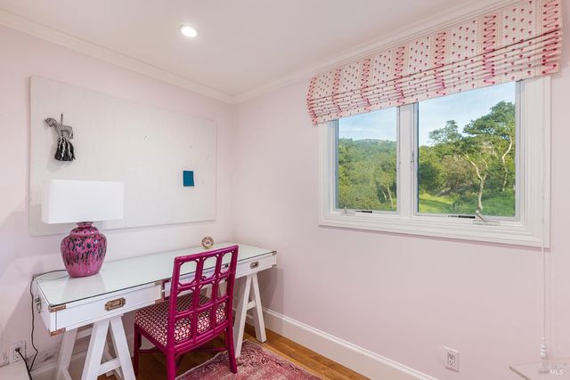 389 Saint Andrews Dr, Napa, CA 94558