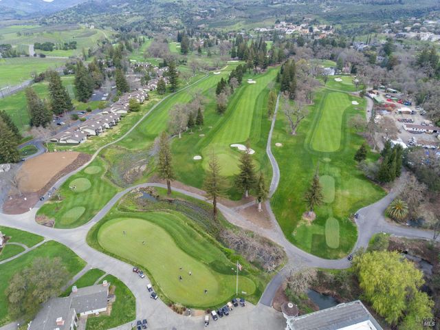 389 Saint Andrews Dr, Napa, CA 94558