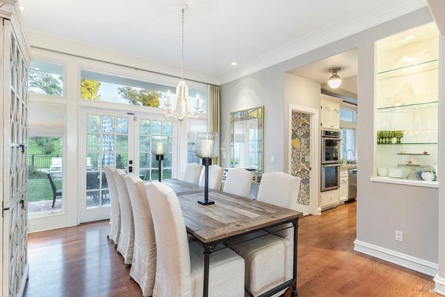 389 Saint Andrews Dr, Napa, CA 94558