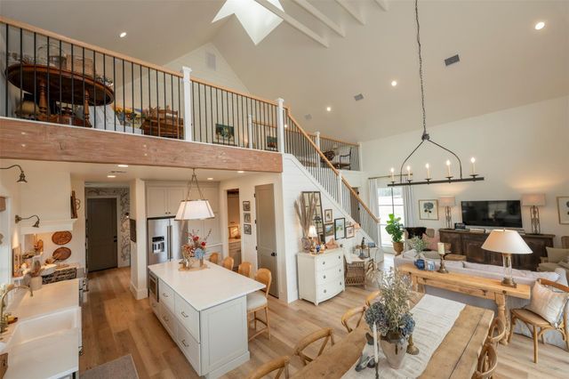 3748 Fm 1457, Round Top, TX 78954