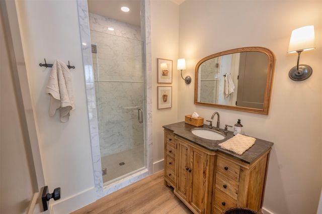 3748 Fm 1457, Round Top, TX 78954