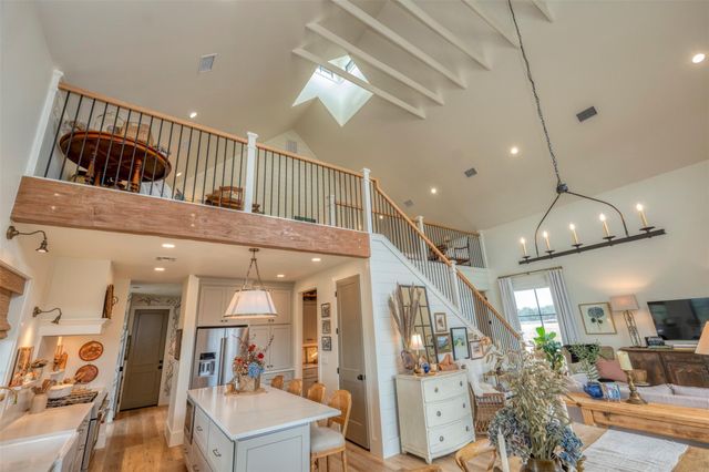 3748 Fm 1457, Round Top, TX 78954