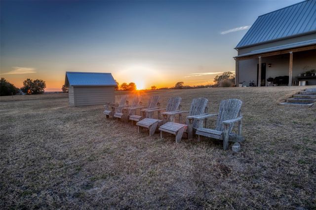 3748 Fm 1457, Round Top, TX 78954