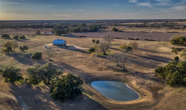 3748 Fm 1457, Round Top, TX 78954