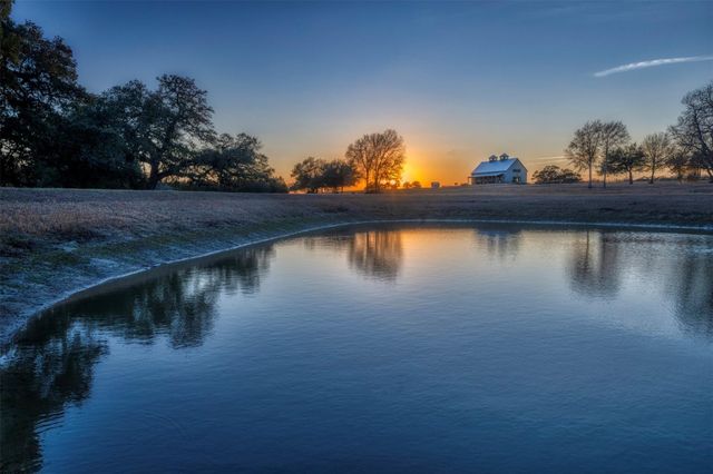 3748 Fm 1457, Round Top, TX 78954