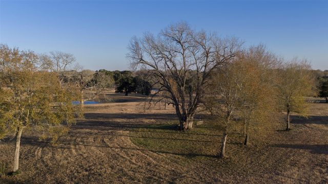 3748 Fm 1457, Round Top, TX 78954