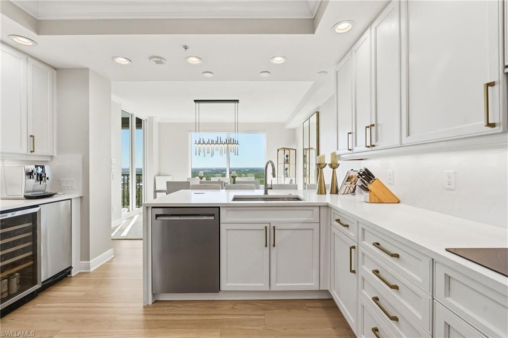 445 Cove Tower DR 1001, NAPLES, FL 34110 — exterior
