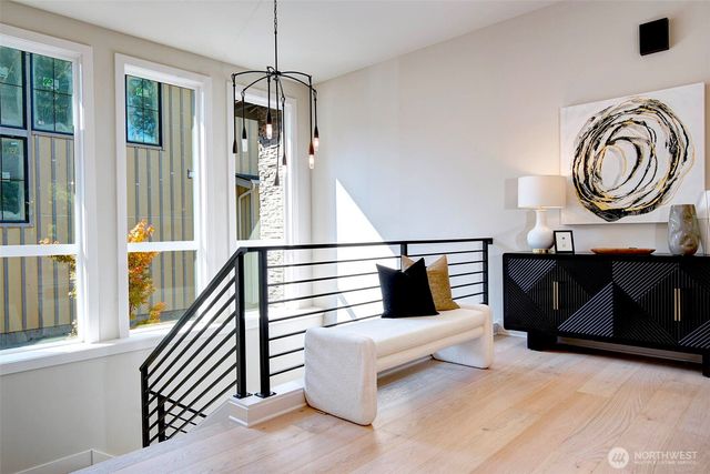 4408 102nd Court NE, Kirkland, WA 98033