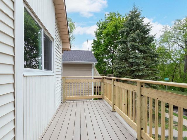 3404 Indiana Avenue N, Robbinsdale, MN 55422