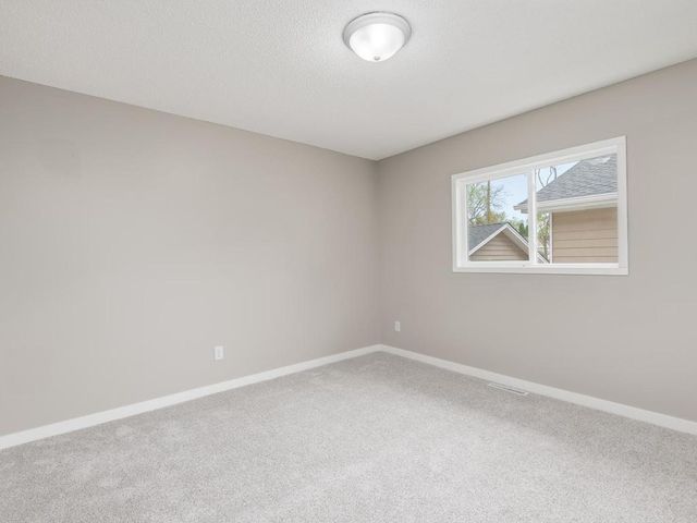 3404 Indiana Avenue N, Robbinsdale, MN 55422